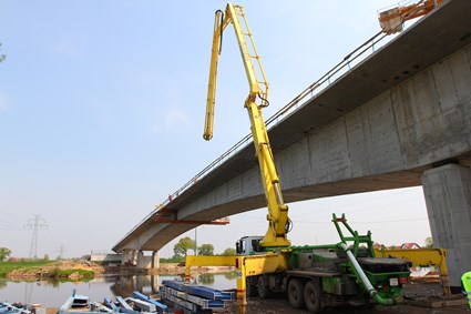 Budowa jezdni wschodniej drogi wojewódzkiej Bielany-Łany-Długołęka 